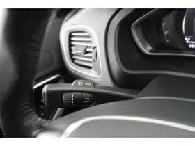 Volvo V40 thumbnail 38