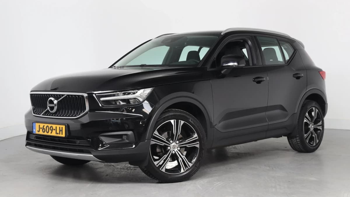 Volvo XC40 — foto 1