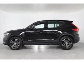 Volvo XC40 thumbnail 2