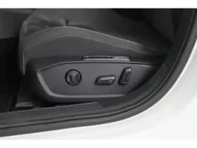 Volkswagen Golf thumbnail 24