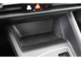 Volkswagen Golf thumbnail 38