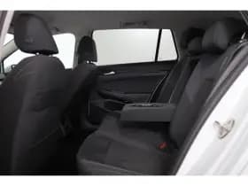 Volkswagen Golf thumbnail 42