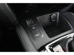 Nissan Qashqai thumbnail 43