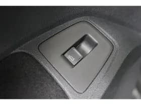 Volkswagen Tiguan thumbnail 30