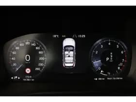 Volvo XC40 thumbnail 14