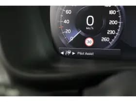 Volvo XC40 thumbnail 31