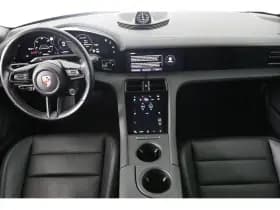 Porsche Taycan thumbnail 3