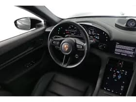 Porsche Taycan thumbnail 4
