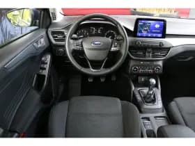Ford Focus thumbnail 10