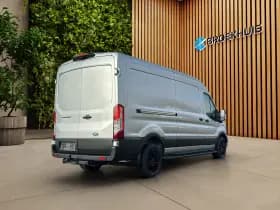 Ford Transit thumbnail 2