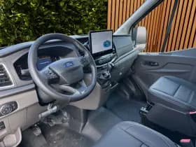 Ford Transit thumbnail 4
