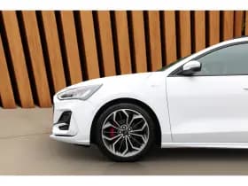 Ford Focus thumbnail 19