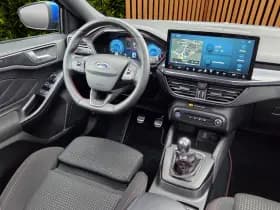 Ford Focus thumbnail 4