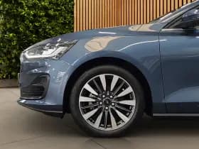 Ford Focus thumbnail 21