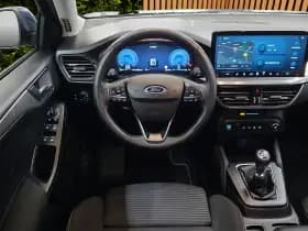 Ford Focus thumbnail 10