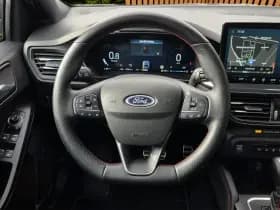 Ford Focus thumbnail 10