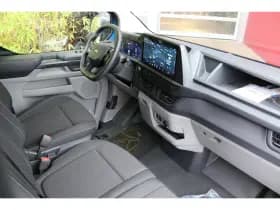 Ford E-Transit Custom thumbnail 3