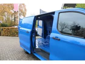 Ford E-Transit Custom thumbnail 6