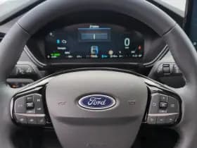 Ford Kuga thumbnail 12
