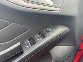Ford Focus thumbnail 10