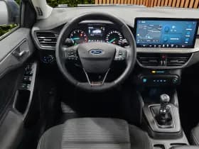 Ford Focus thumbnail 5