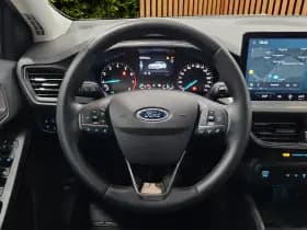 Ford Focus thumbnail 6