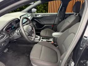 Ford Focus thumbnail 4