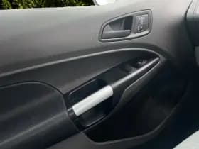 Ford Transit Connect thumbnail 15
