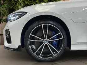 BMW 3-Serie thumbnail 4