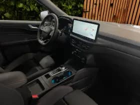 Ford Kuga thumbnail 3