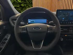Ford Kuga thumbnail 12