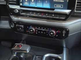 Chevrolet Silverado thumbnail 19