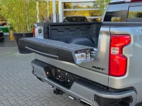 Chevrolet Silverado thumbnail 30