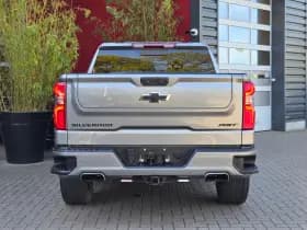 Chevrolet Silverado thumbnail 10
