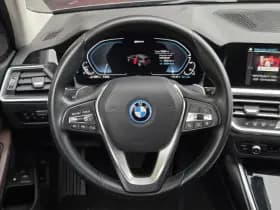 BMW 3-Serie thumbnail 11