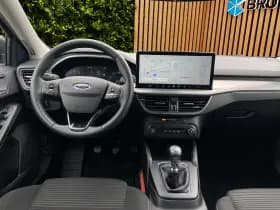 Ford Focus thumbnail 10