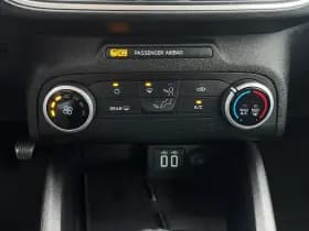 Ford Focus thumbnail 19