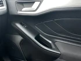 Ford Focus thumbnail 22