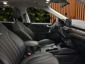 Ford Kuga thumbnail 3