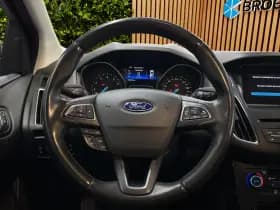 Ford Focus thumbnail 11