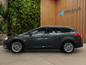 Ford Focus thumbnail 4