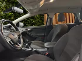 Ford Focus thumbnail 5