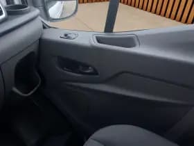 Ford Transit thumbnail 21