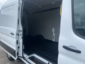 Ford Transit thumbnail 28
