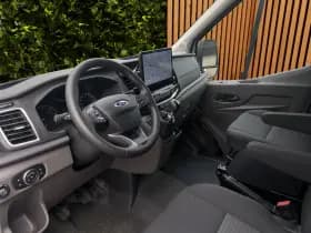 Ford Transit thumbnail 9
