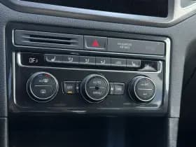 Volkswagen Golf thumbnail 18