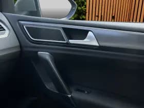 Volkswagen Golf thumbnail 22