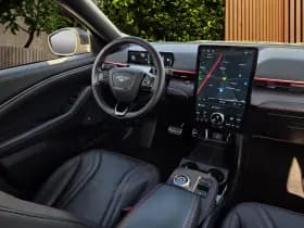 Ford Mustang Mach-E thumbnail 3