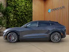 Ford Mustang Mach-E thumbnail 5