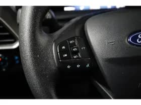 Ford Transit Courier thumbnail 15
